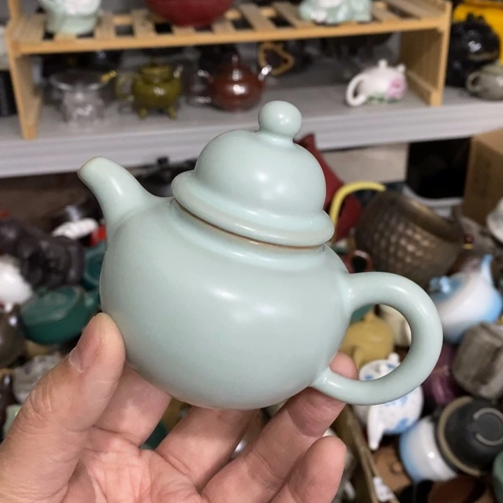 陶瓷艺术品及陶瓷壶