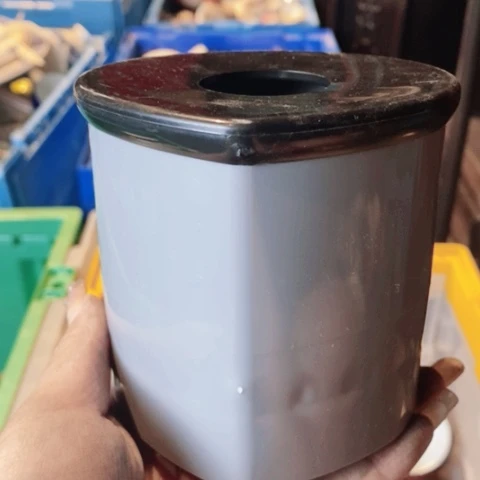 瓷片哈哈真的好可爱