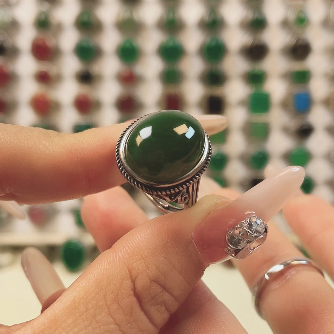 未镶嵌戒指和田玉新****》