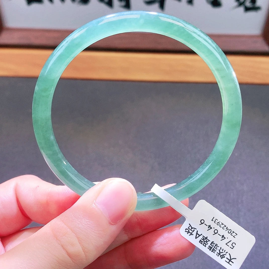 翡翠未镶嵌手镯天然翡翠