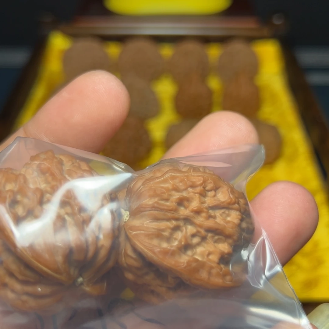 晓***辰文玩核桃吊坠磨盘