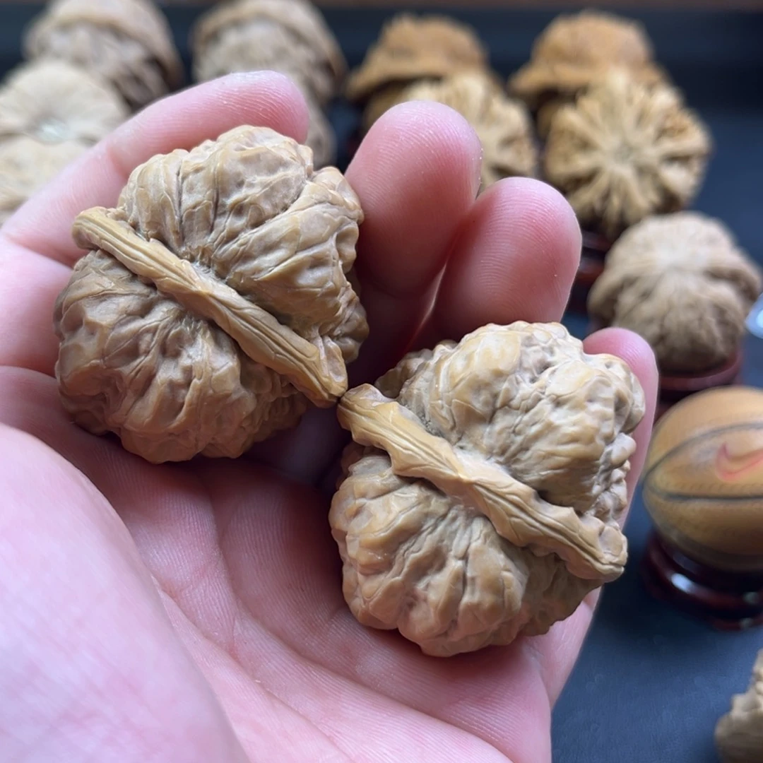 文玩核桃把件蛤蟆头