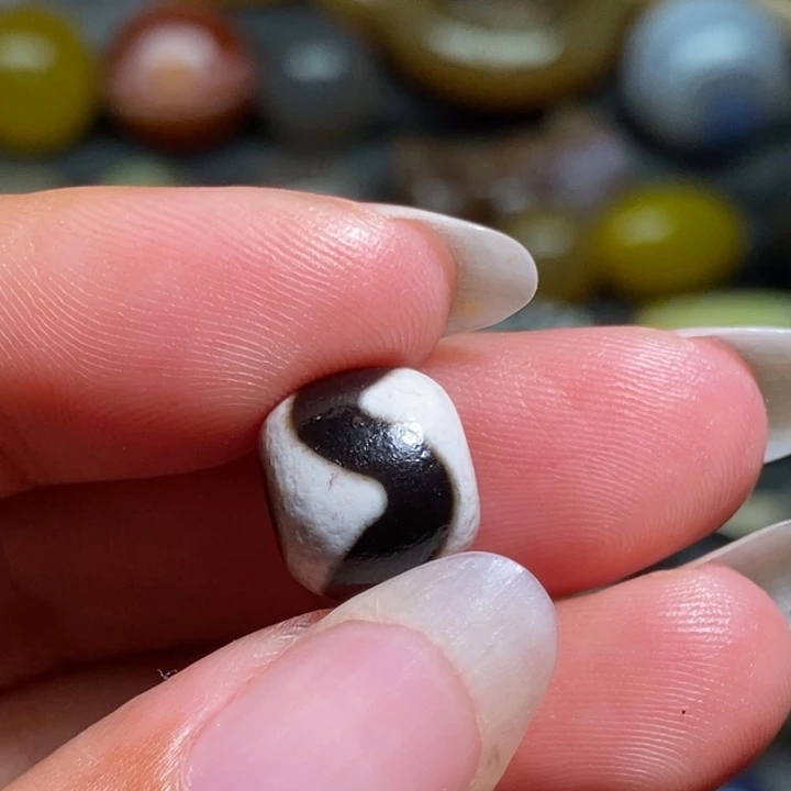 玛瑙/玉髓配珠未镶嵌误**会