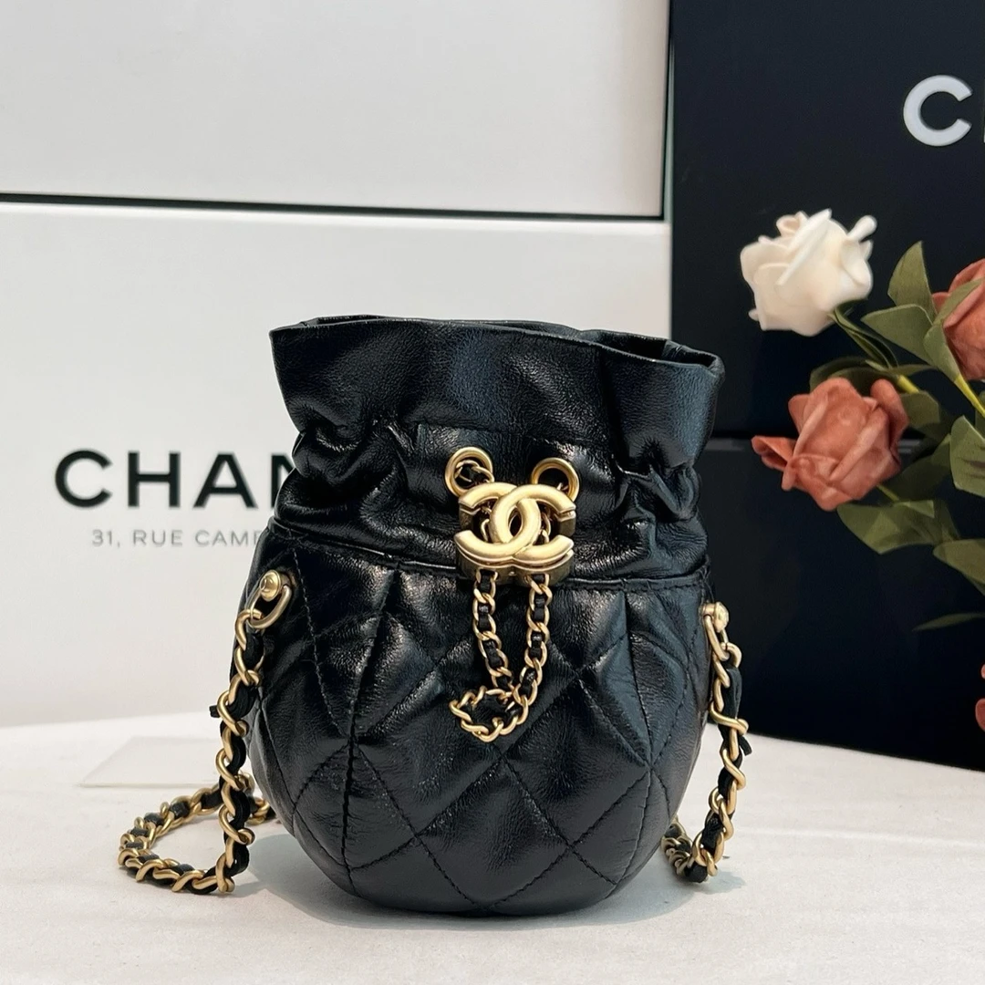 99新 Chanel/香奈儿 23S 黑金小福袋 时尚单肩斜挎包