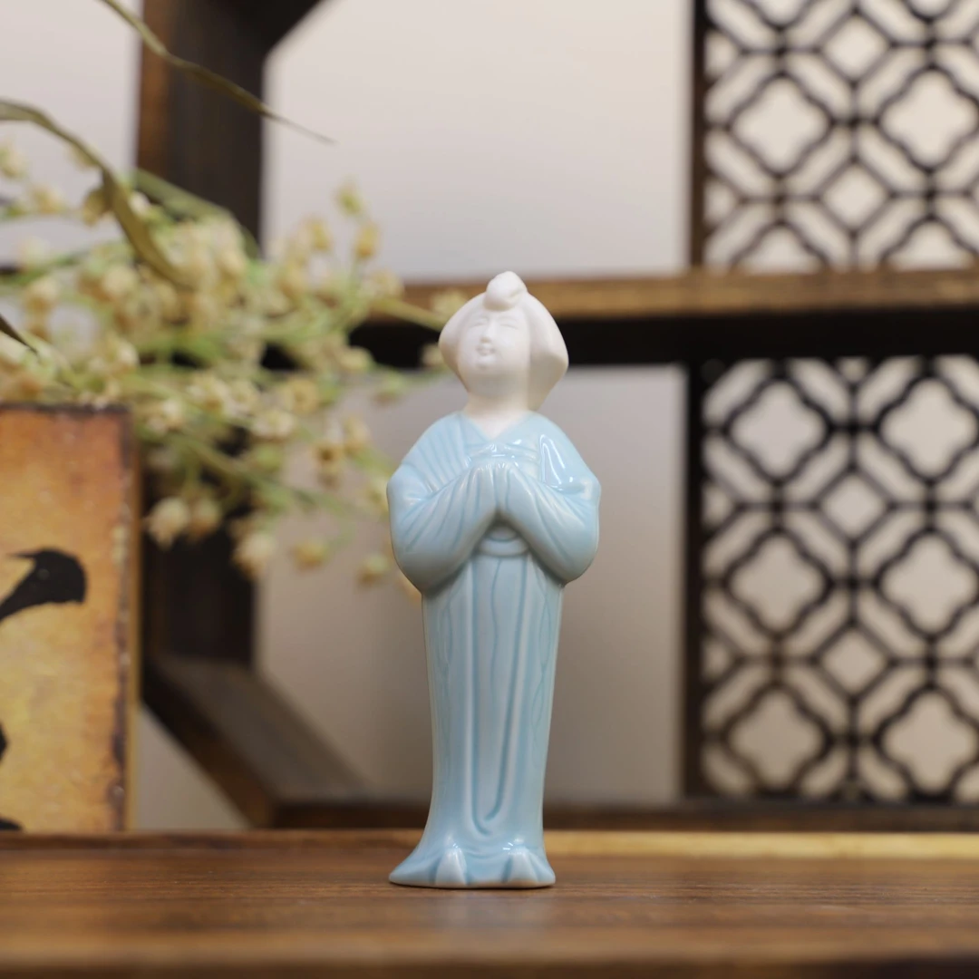 （淡蓝）大唐风韵陶瓷侍女拱手俑国风装饰摆件