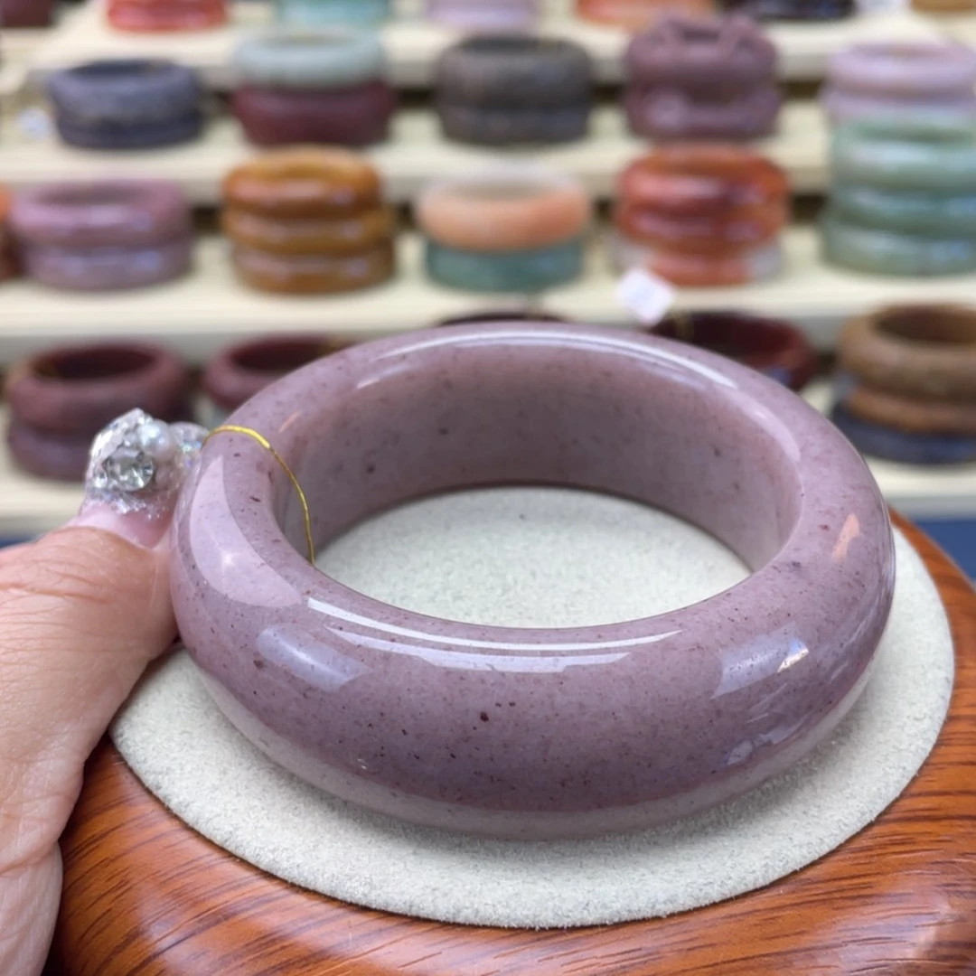 【闪购商品】石英质玉手镯未镶嵌l****i