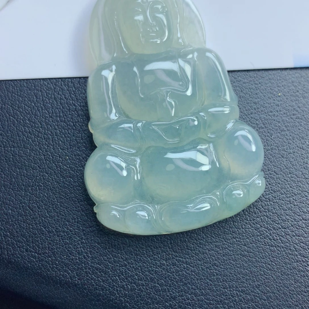 翡翠颈饰未镶嵌观音