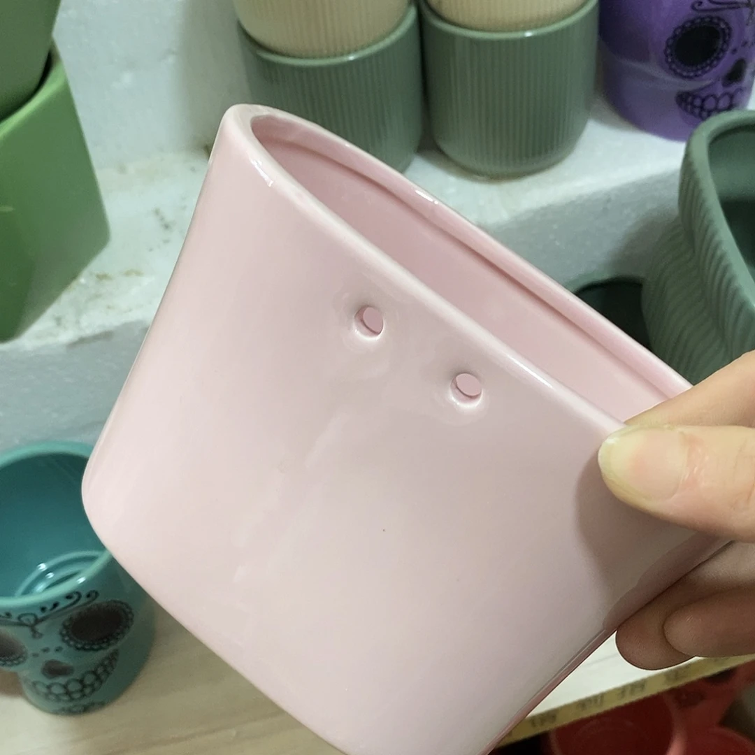 杯子陶盆有孔 瑕疵介意勿拍