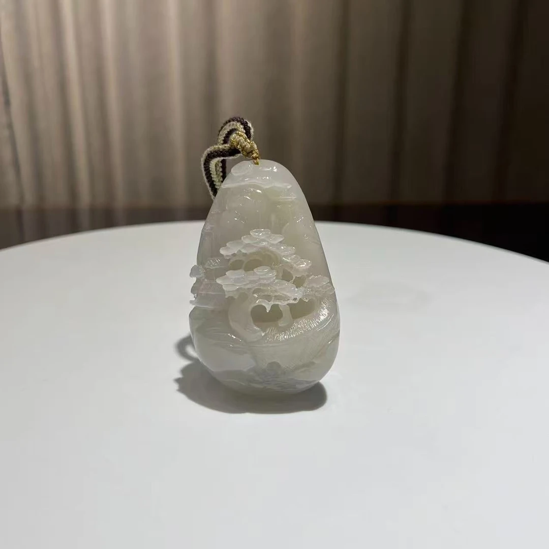 中御嘉拍卖-ZYJ-B-0916009-《松隐》-和田玉挂件