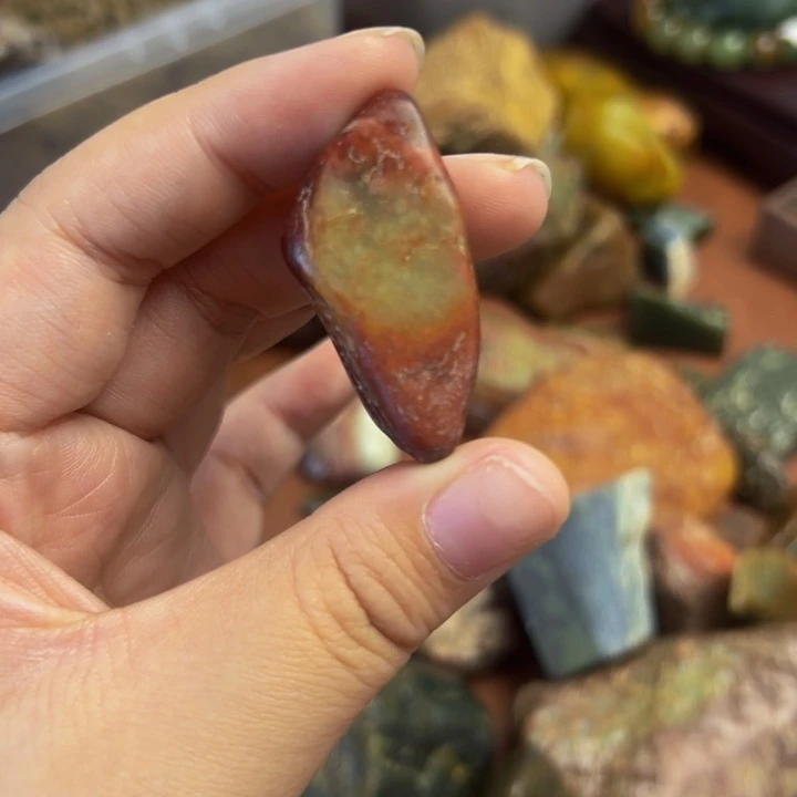 和田玉未镶嵌珠宝奇石