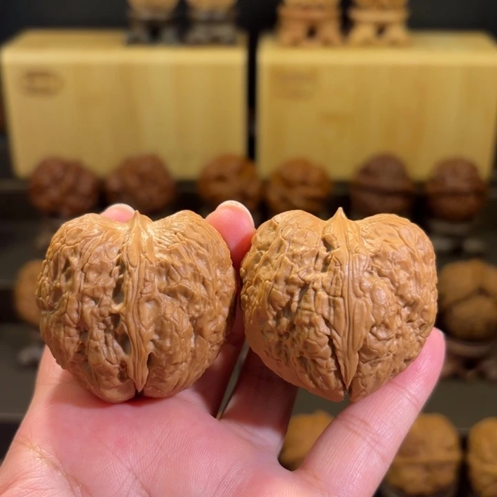 文玩核桃吊坠金锭子43