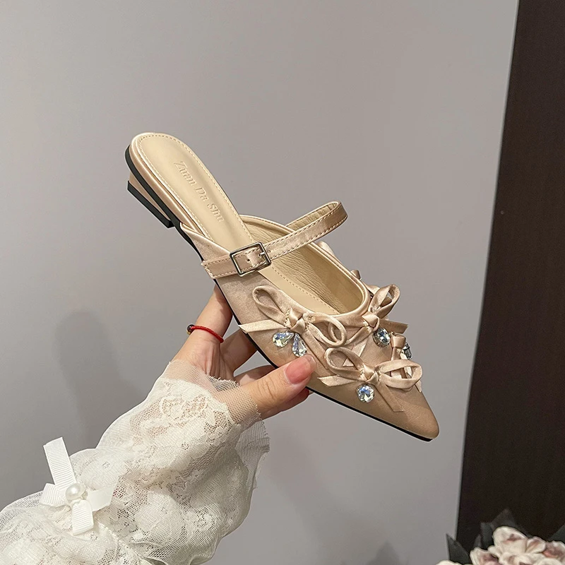 法式粗跟水钻蝴蝶结中跟包头拖低跟方头百搭平底时尚尖头春季