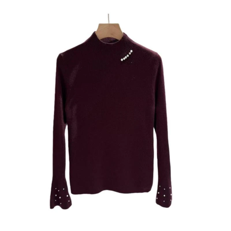 GD 02821秋冬新款时尚百搭半高领钉珠打底衫