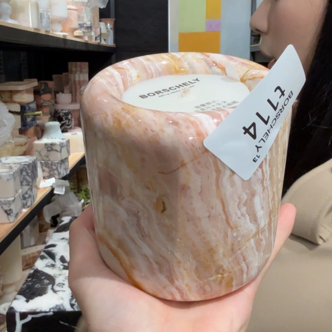 t114。  爱。
