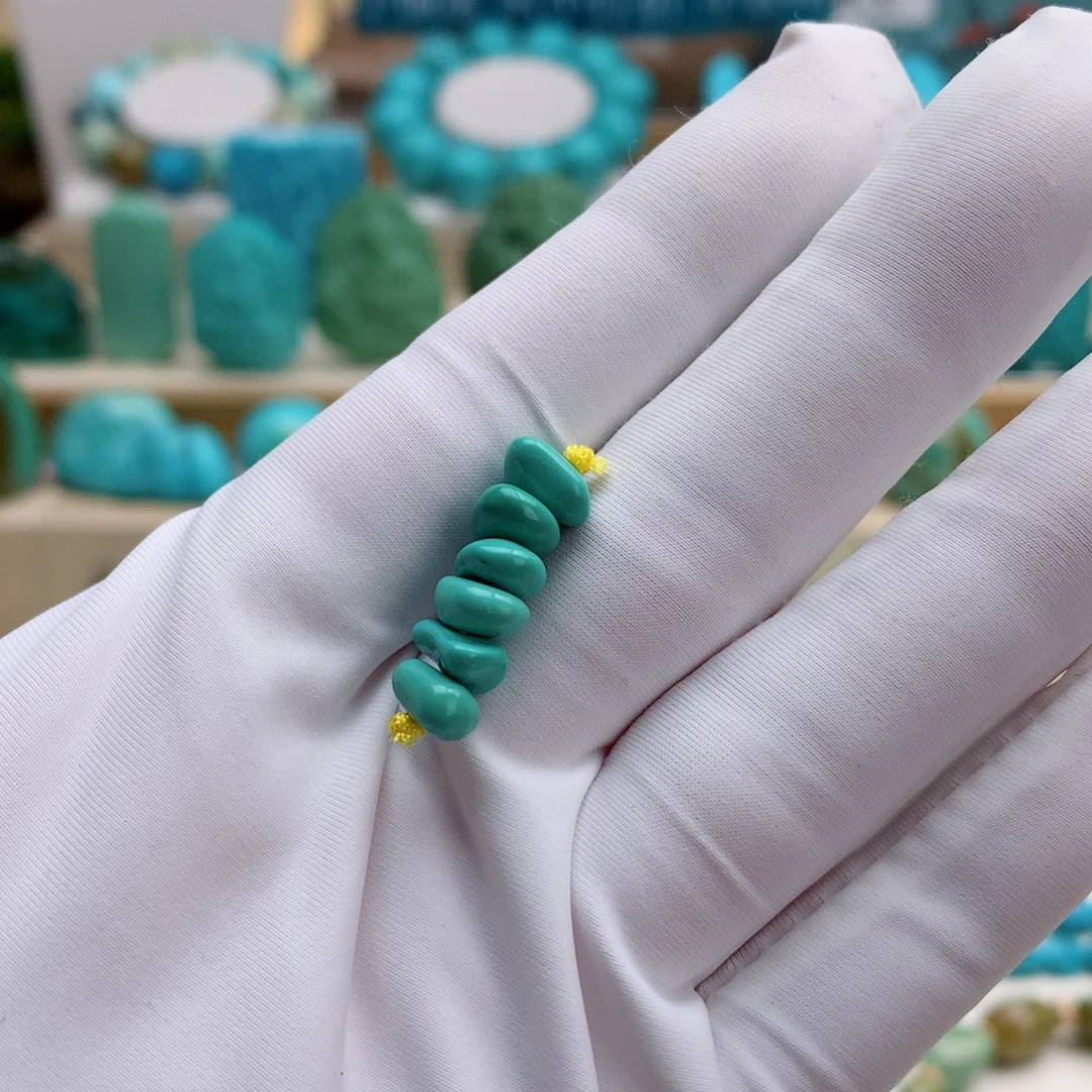 绿松石未镶嵌挂件