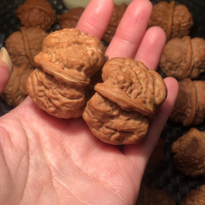 文玩核桃把件?**果蛤蟆