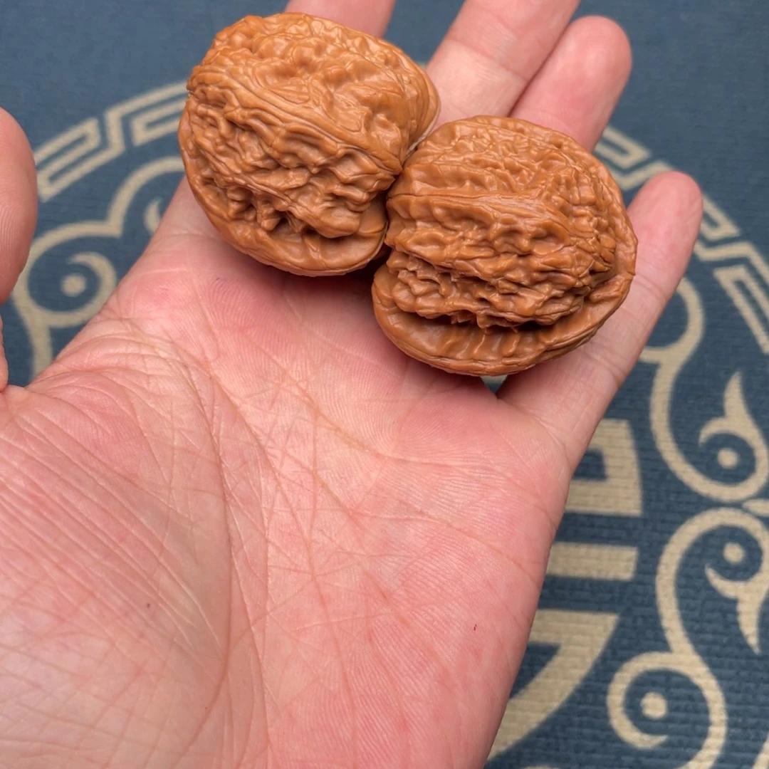 文玩核桃吊坠曾****C三角白送