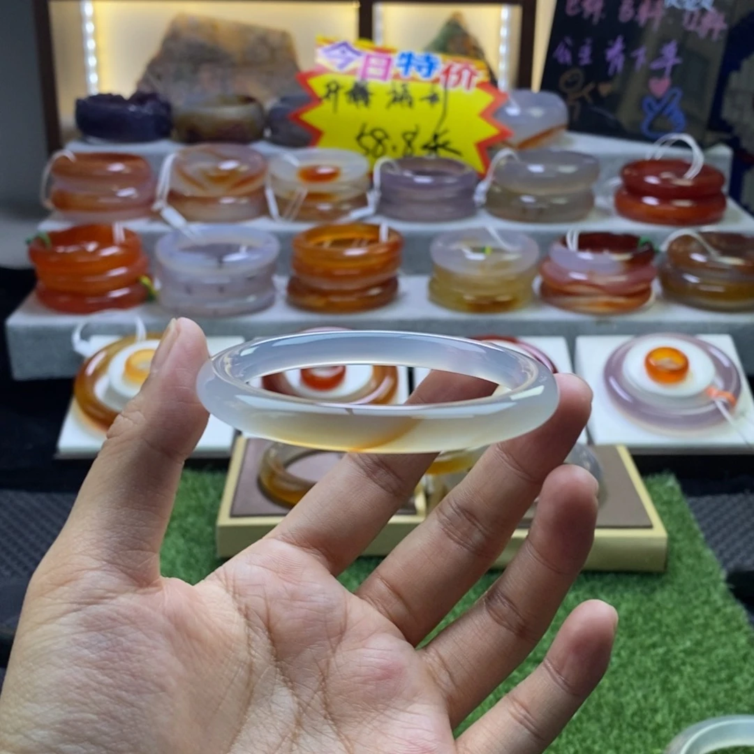 手镯玛瑙/玉髓未镶嵌