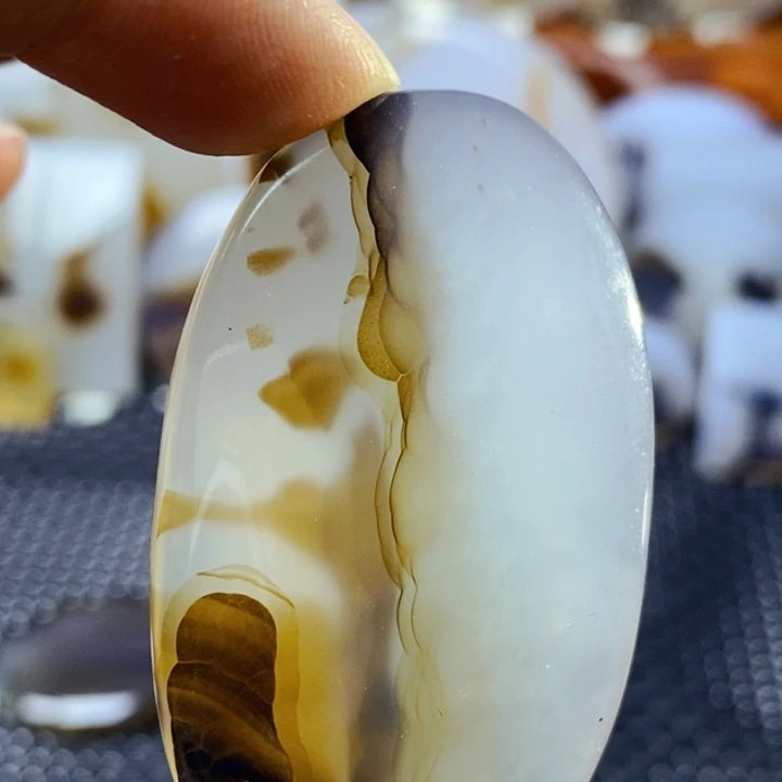 玛瑙/玉髓未镶嵌珠宝半成品