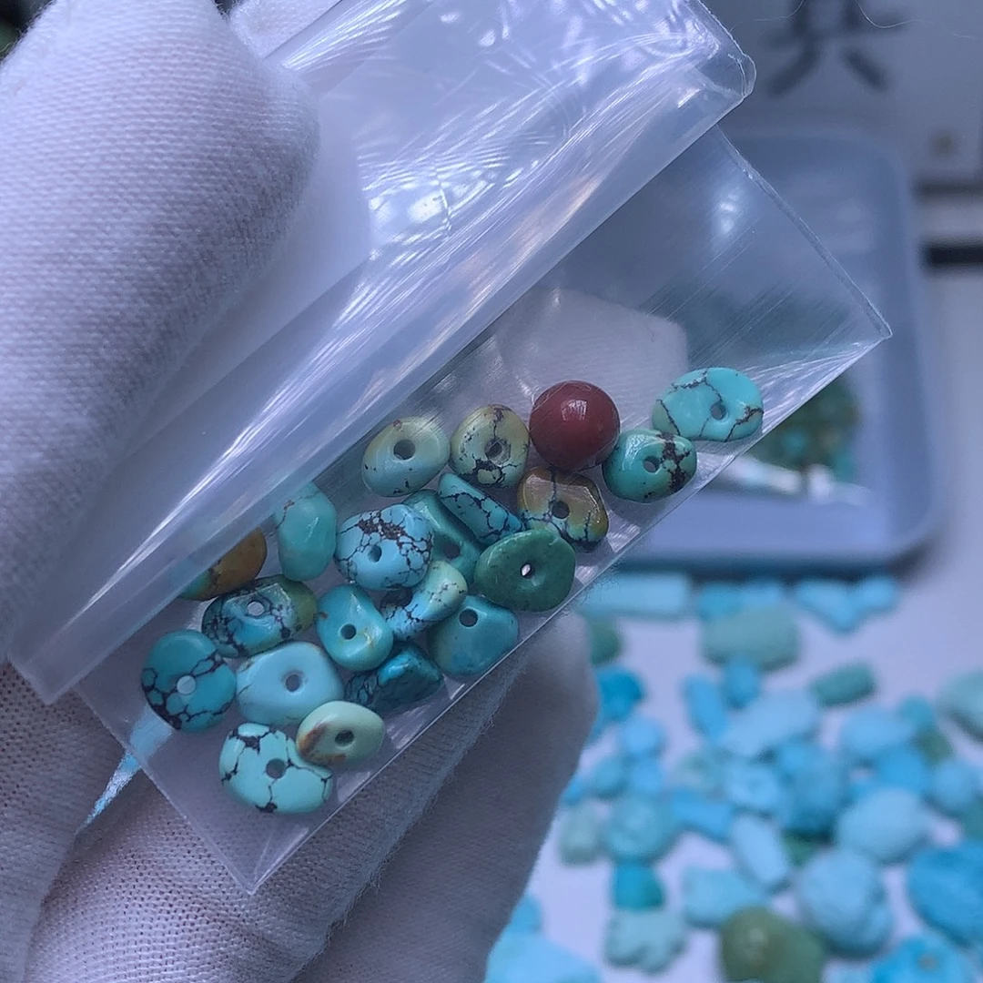 哎***喂未镶嵌南红玛瑙珠宝奇石
