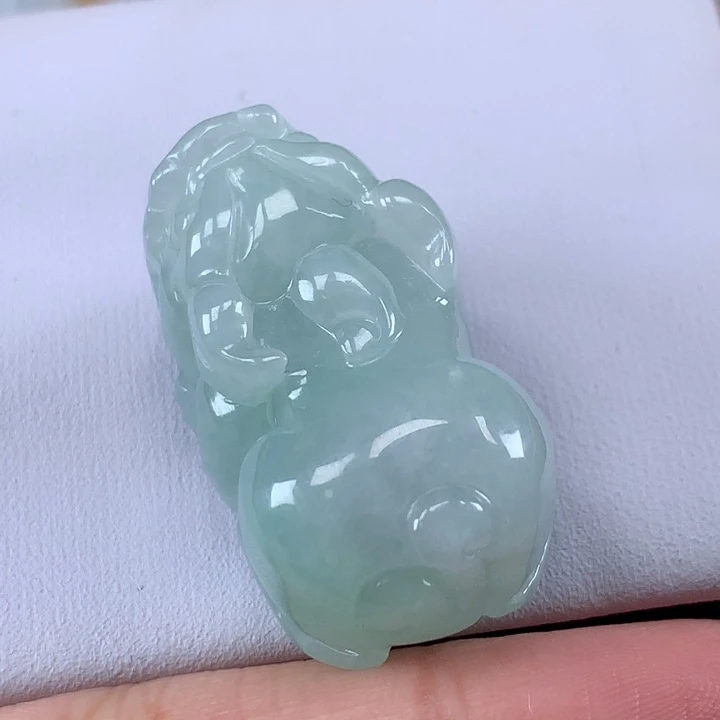 颈饰未镶嵌翡翠貔貅吊坠