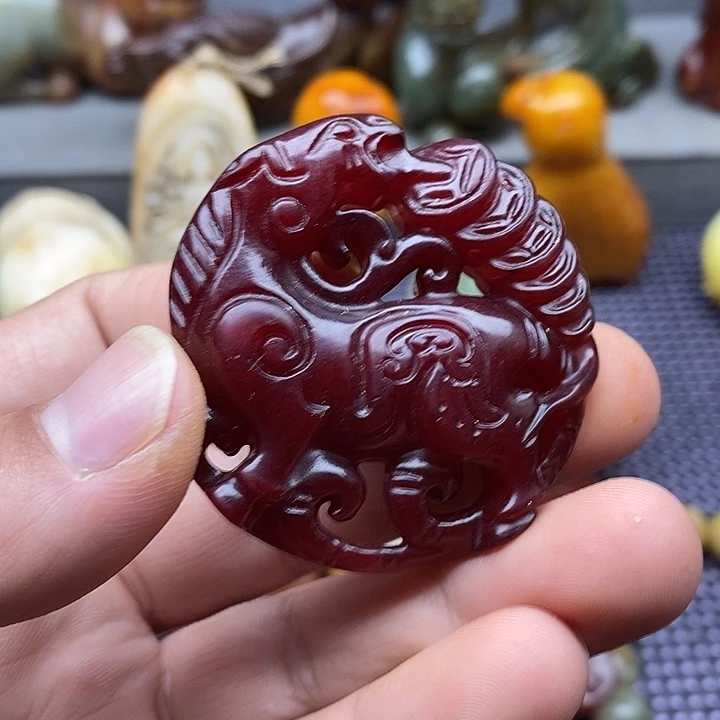 未镶嵌蛇纹石玉颈饰
