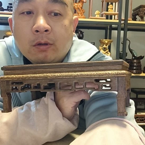 严***士鸡翅木长方形底座花架24*13