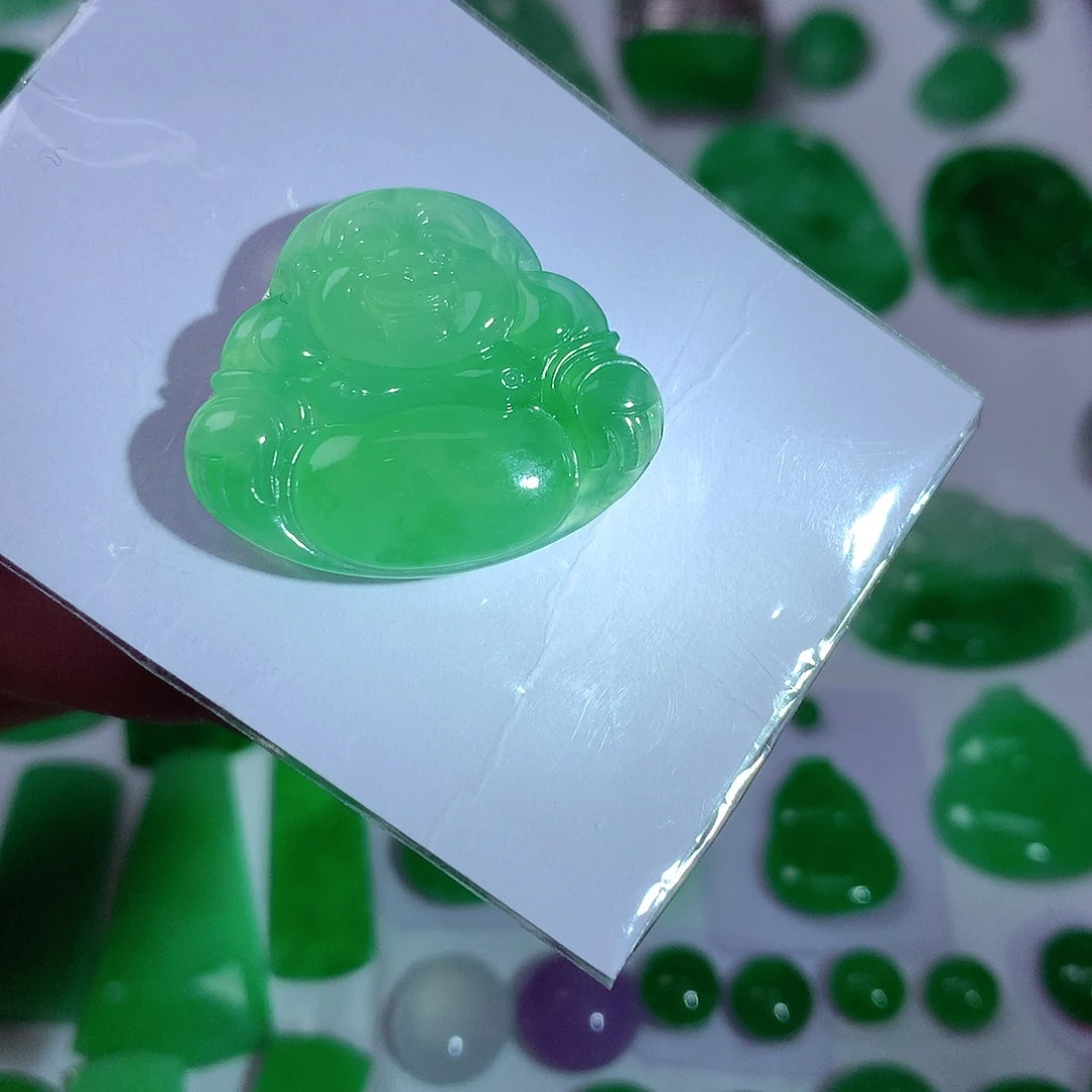 翡翠颈饰未镶嵌天然翡翠