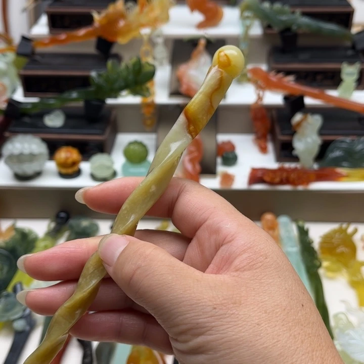 蛇纹石玉未镶嵌岫玉发簪