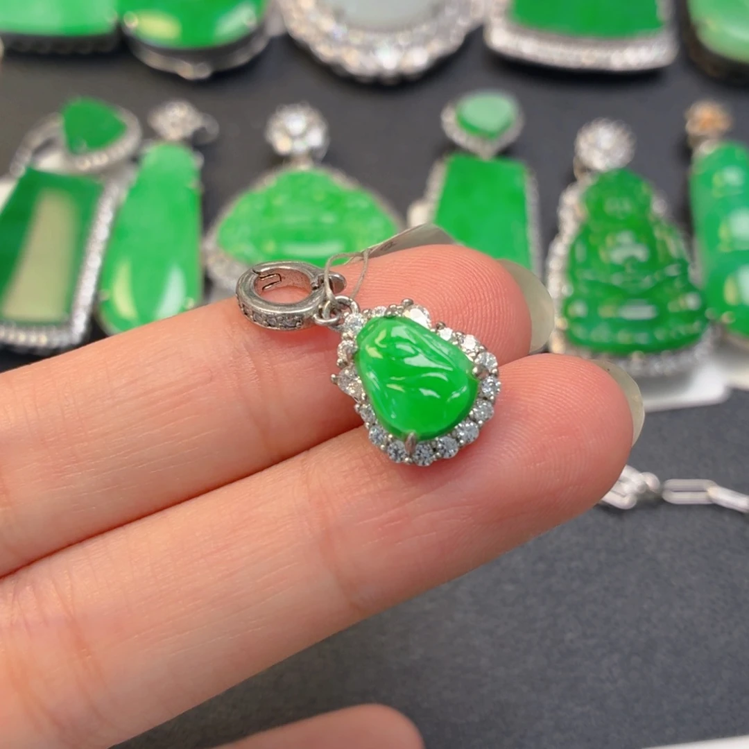 翡翠银S925镶嵌颈饰