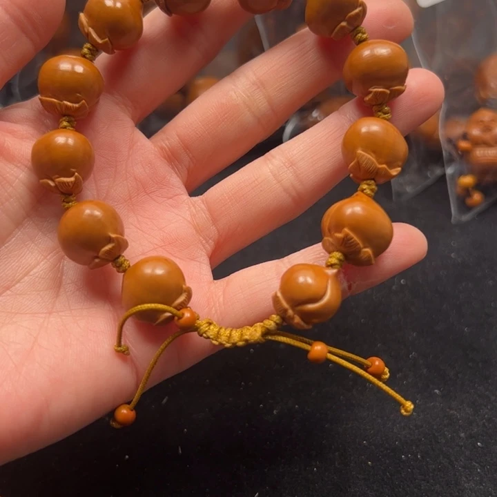 西***饰橄榄核吊坠14寿桃