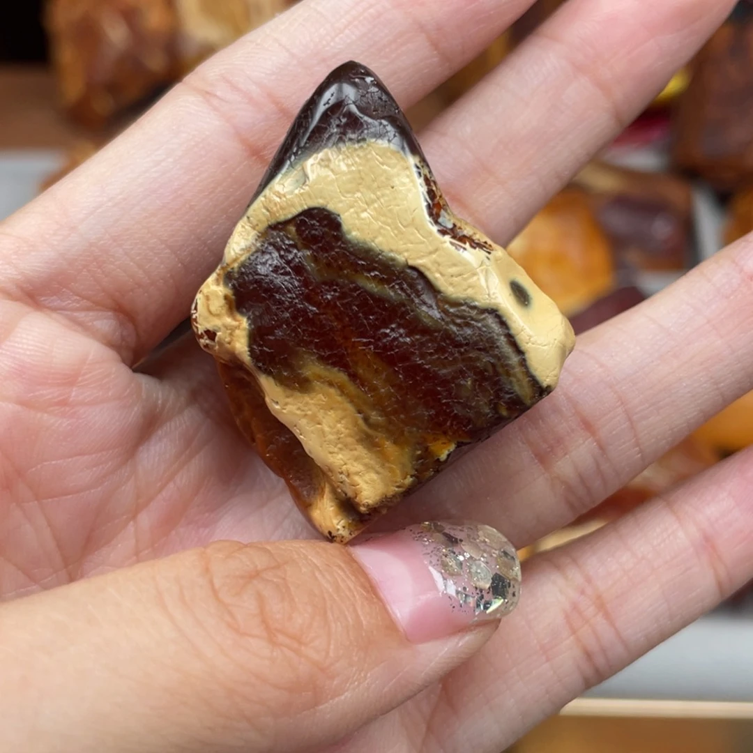 未镶嵌蜜蜡珠宝奇石