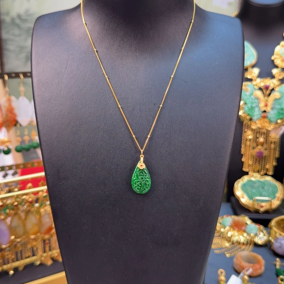 翡翠未镶嵌套链花青水滴吊坠