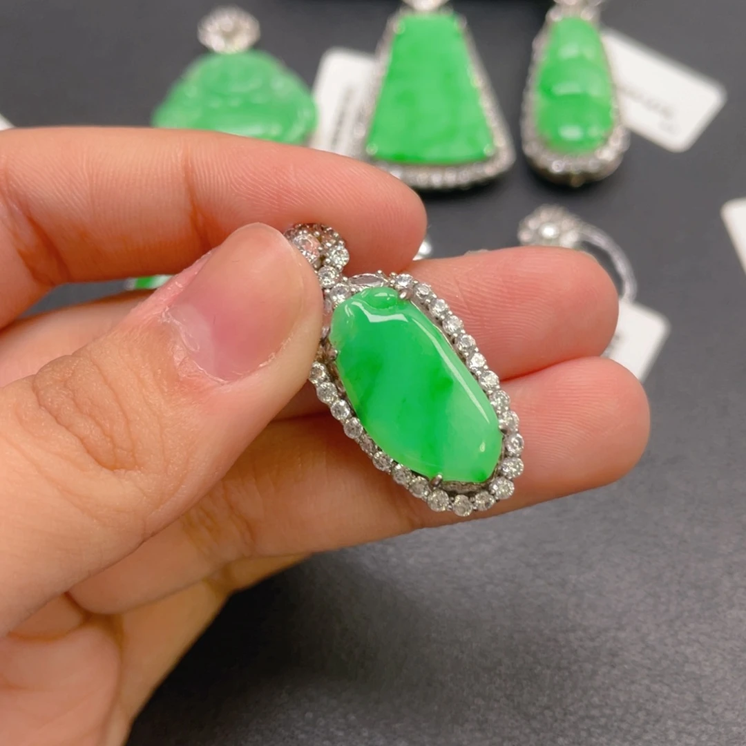 翡翠银S925镶嵌颈饰