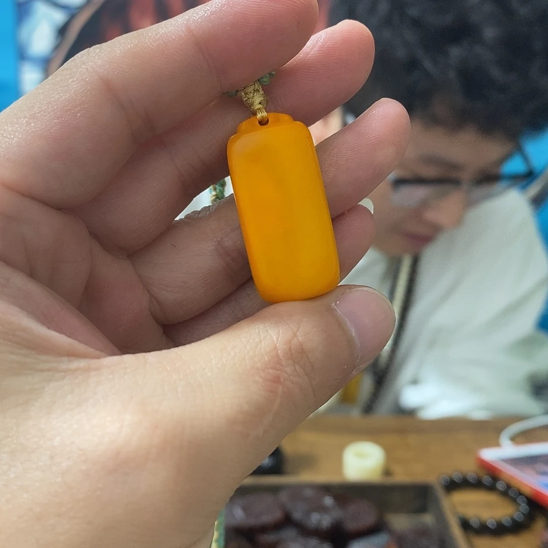 树脂制品【黄树脂小牌子】