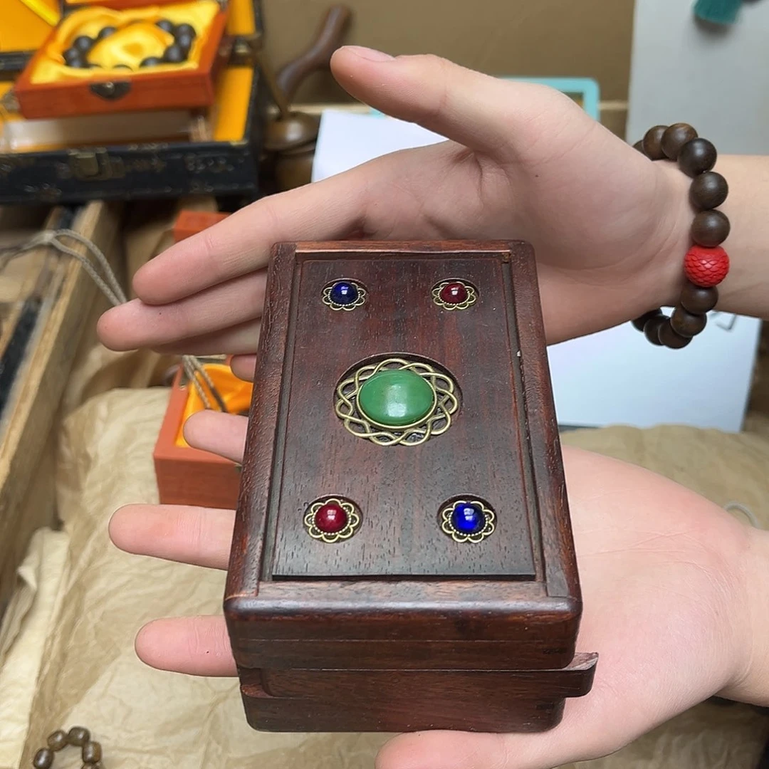 大叶紫檀（黑酸枝木类）