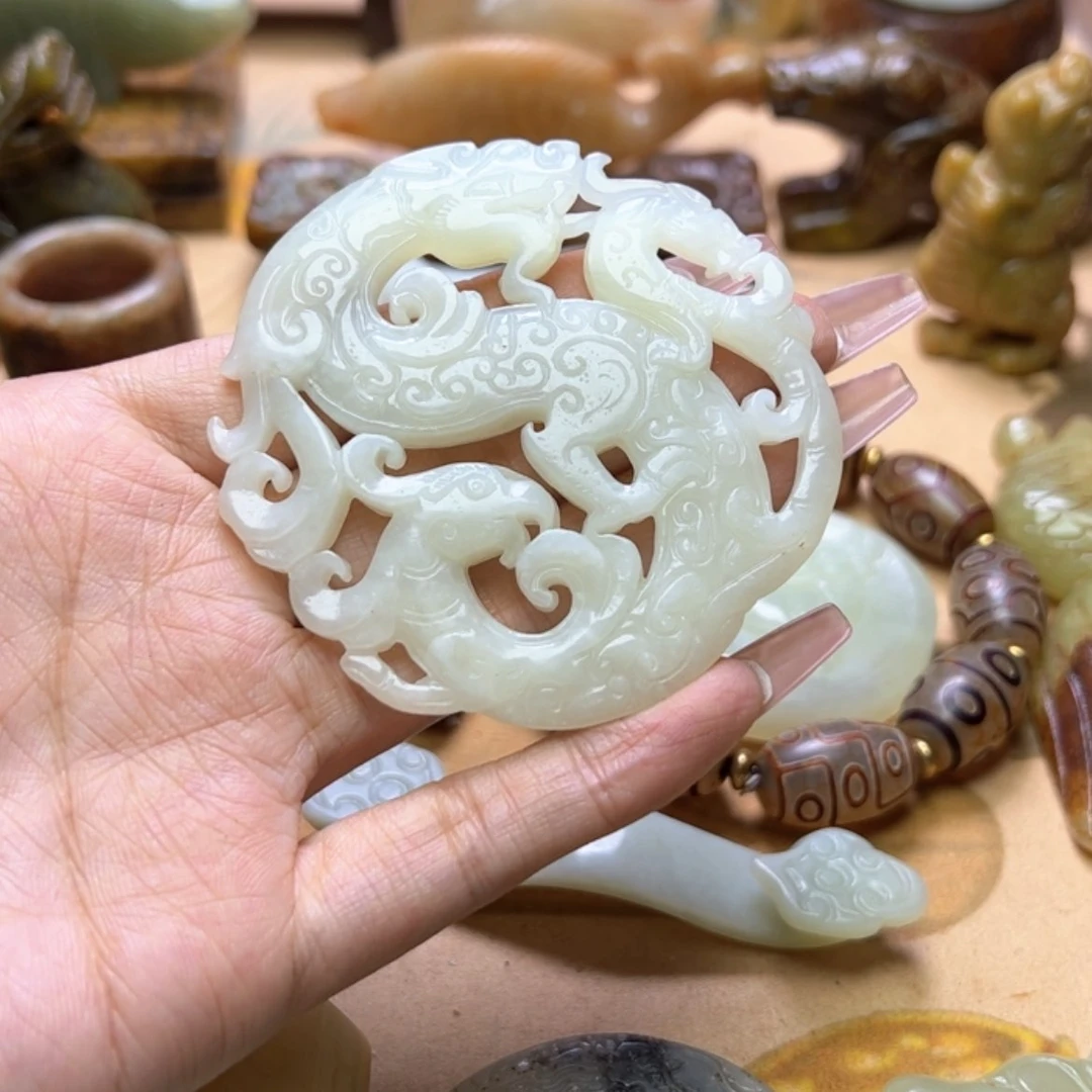 【闪购商品】蛇纹石玉颈饰未镶嵌