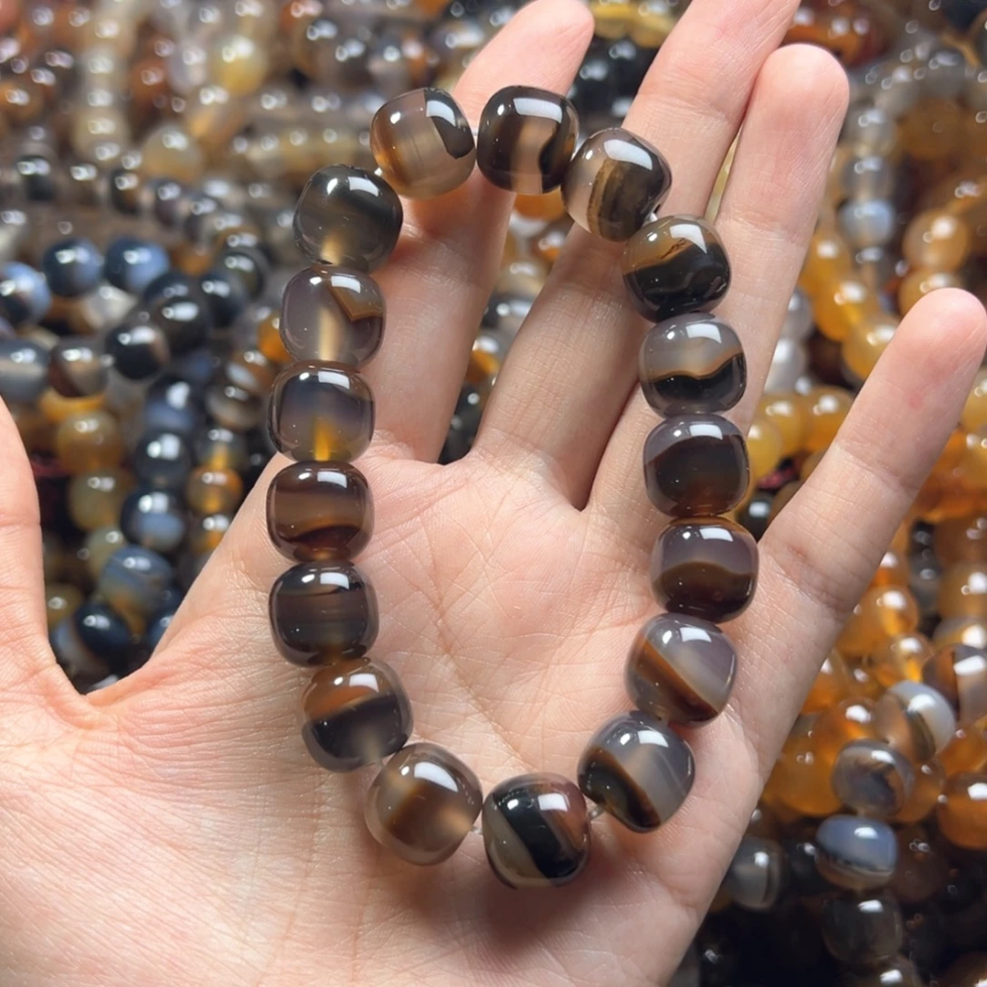 浅***月未镶嵌手链玛瑙/玉髓