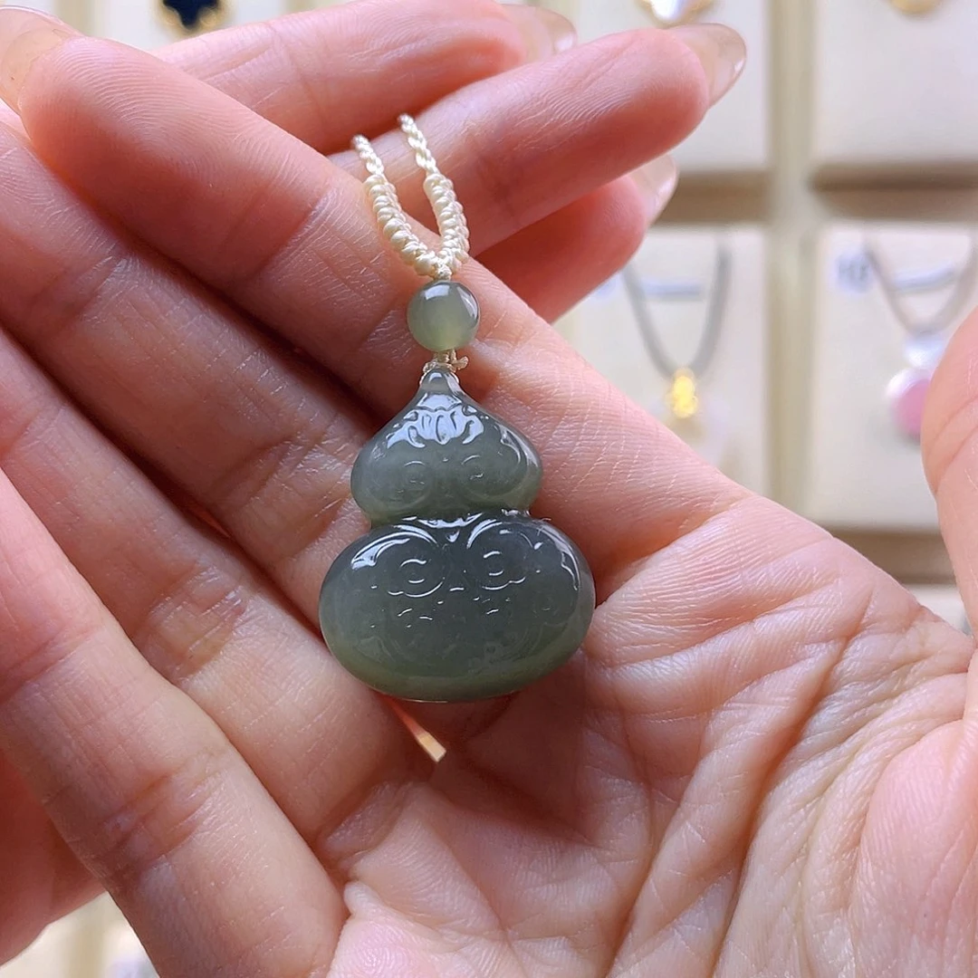 和田玉吊坠(赠链)未镶嵌C****?