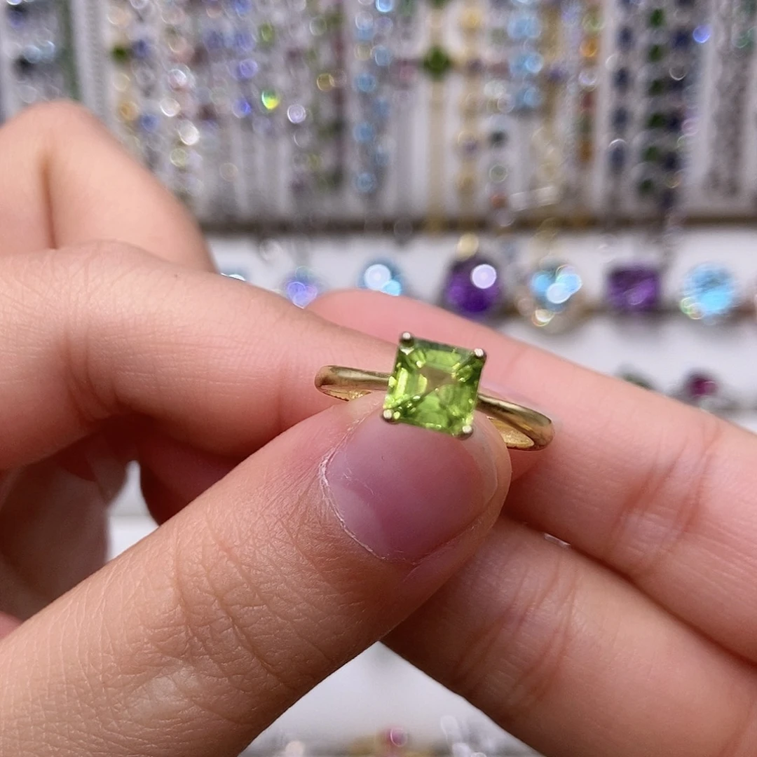 橄榄石银S925镶嵌戒指