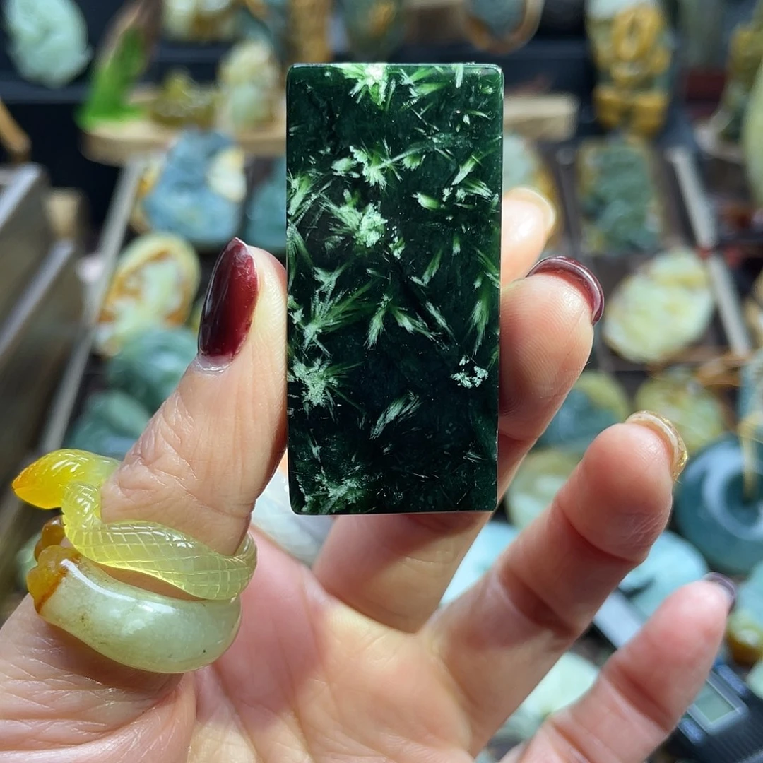 蛇纹石玉颈饰未镶嵌岫玉501草