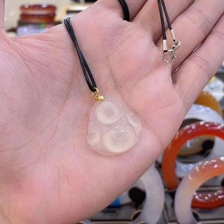 玛瑙/玉髓颈饰未镶嵌