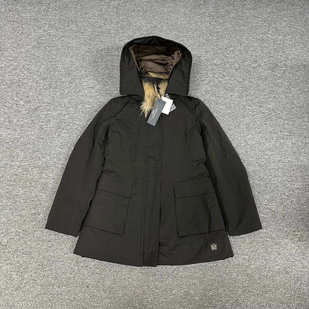 未使用 AMIPARIS maxmara 毛领棉服36码 全新
