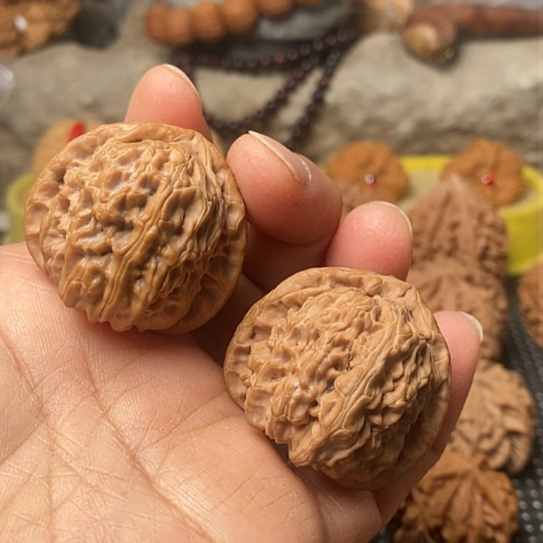 【闪购商品】把件文玩核桃三角白