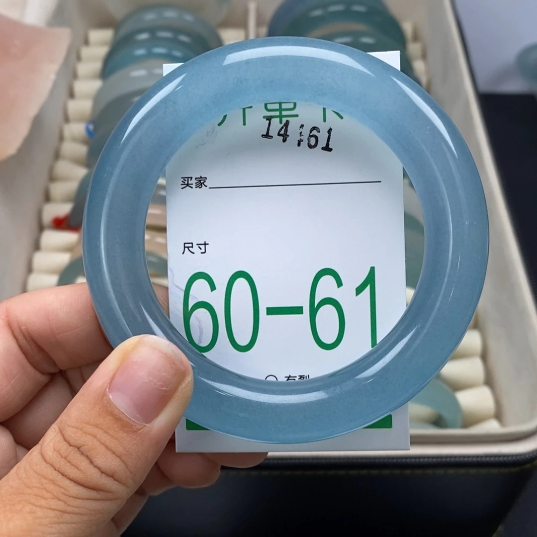 石英岩玉手镯未镶嵌