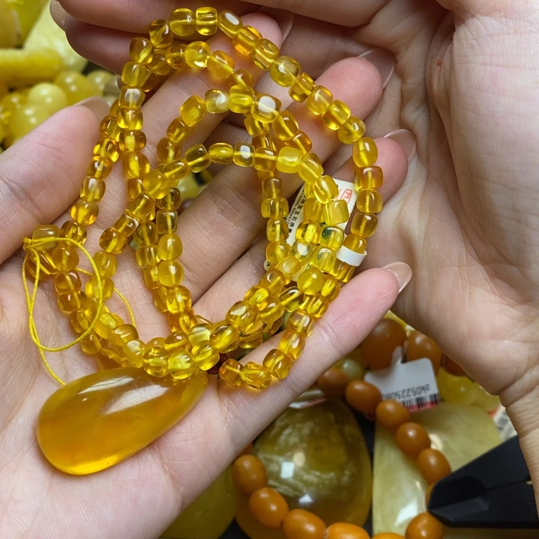 琥珀未镶嵌珠宝奇石蜜蜡