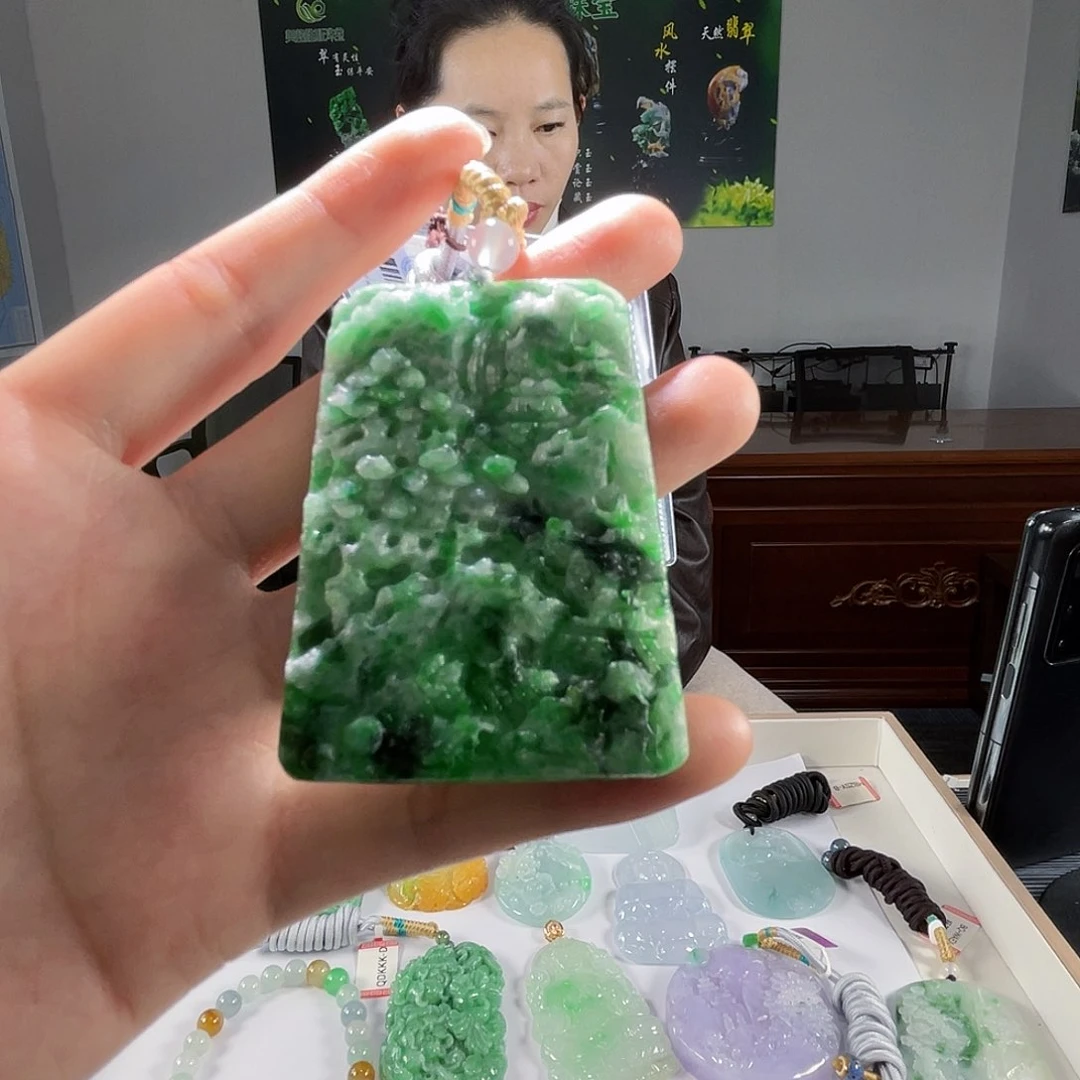颈饰未镶嵌翡翠翡翠