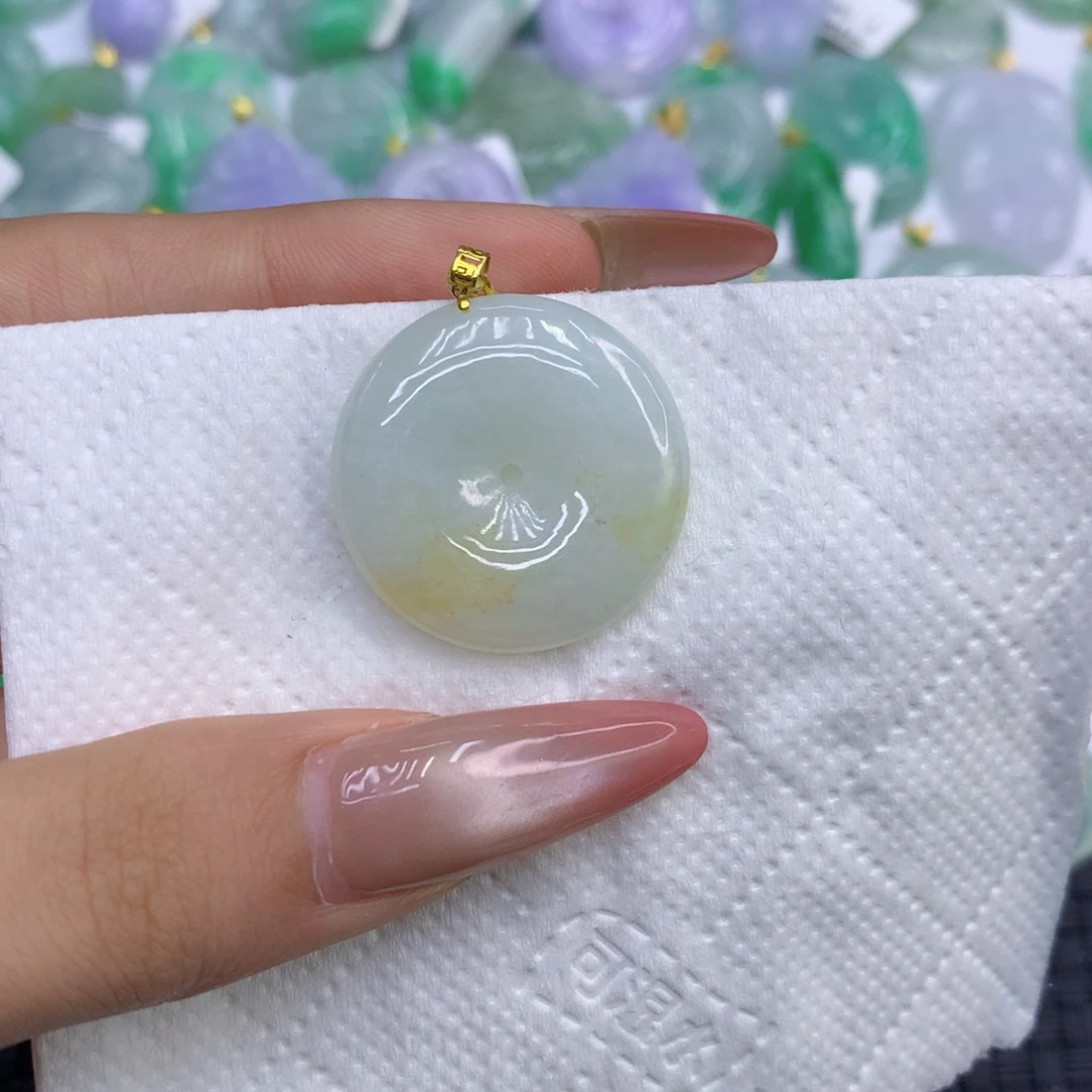 翡翠18K金镶嵌颈饰111111111111