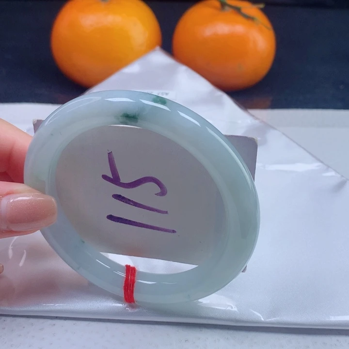 翡翠手镯（圆镯）未镶嵌5657575757