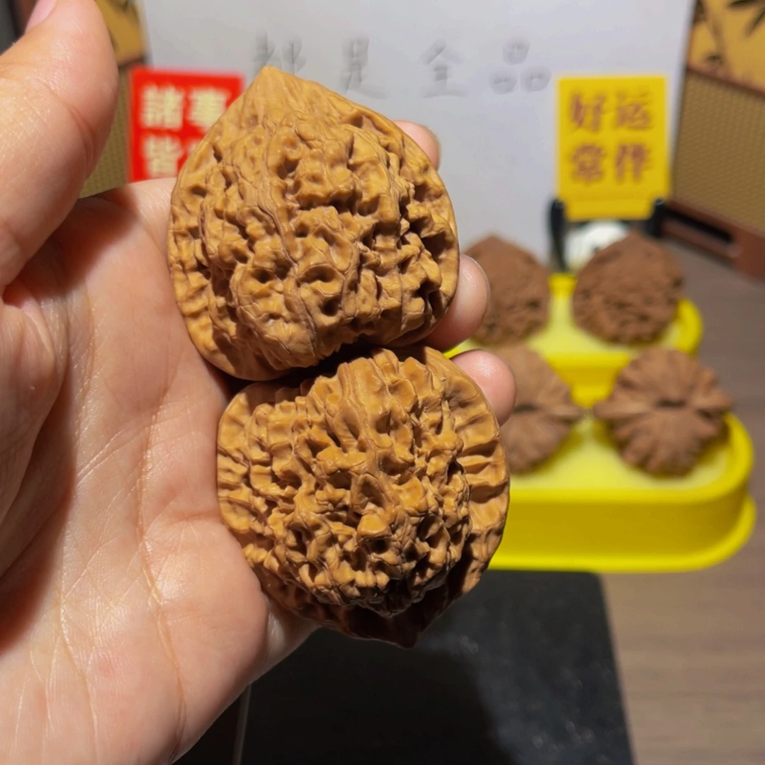 桃核把件47全品官帽